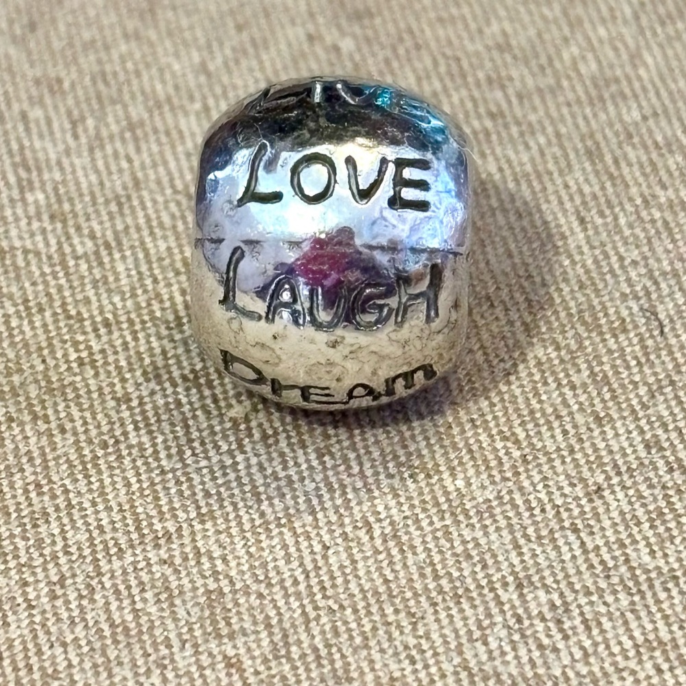 Price⤵️ Brighton Love Laugh Dream Live bead Hammered silver surface Retired